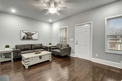 418 Caldwell Dr #1 — Photo 6