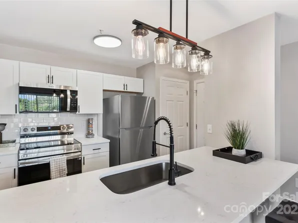 1620 Arlyn Cir APT E, Charlotte, NC 28213