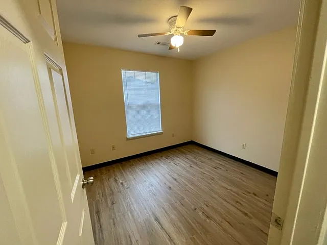 3188 Twin County St — Photo 12