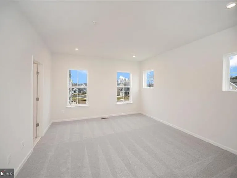 255 Aspen Rd #105 — Photo 15