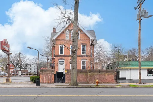29 Whalley Ave Photo 1
