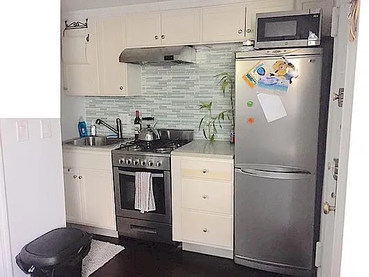 Rented by REAL New York | media 21