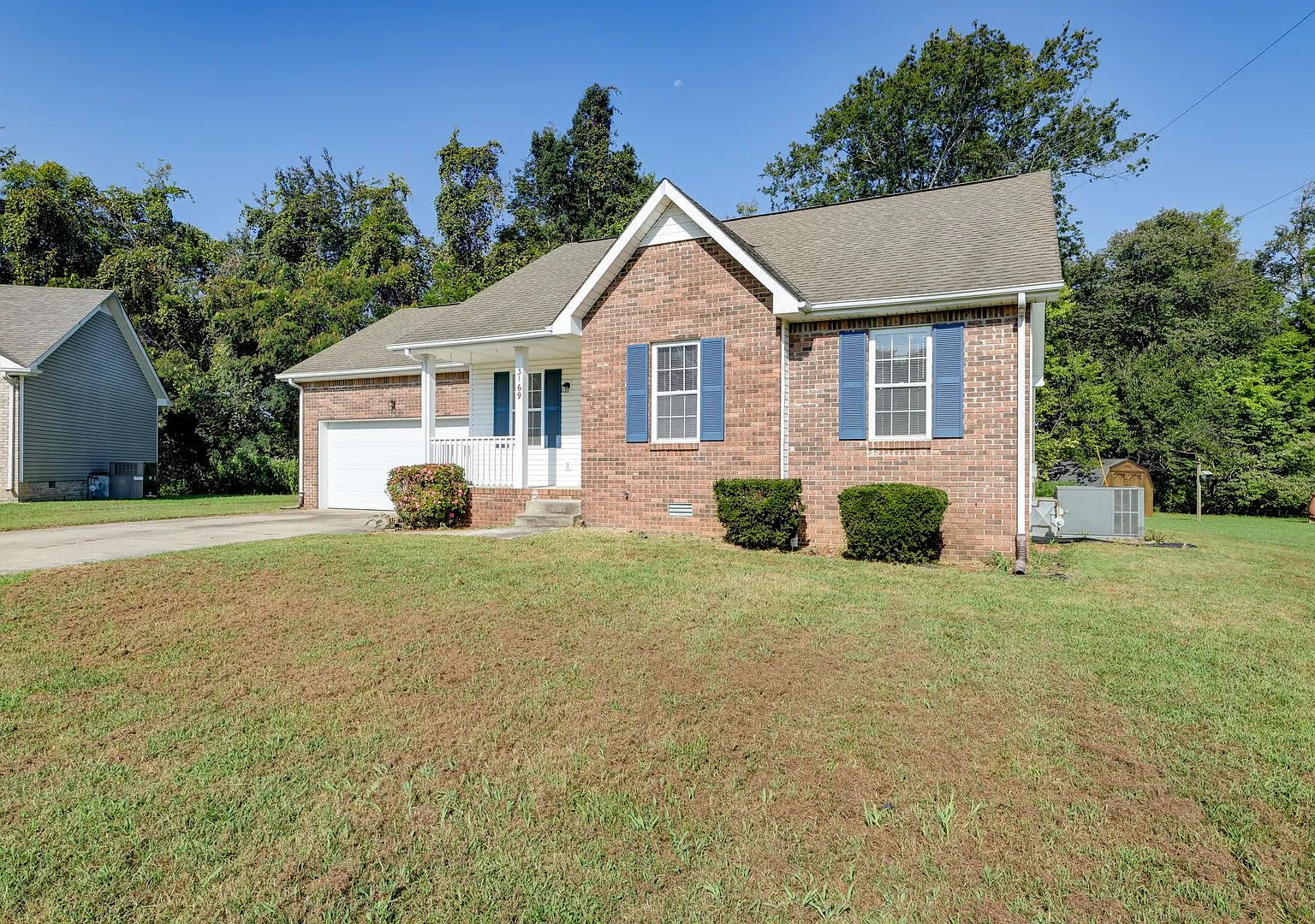 3 Bedroom Home For Rent in the Deertrail Subdivision! — Photo 1