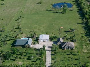 16020 Crews Rd, Santa Fe, TX 77517