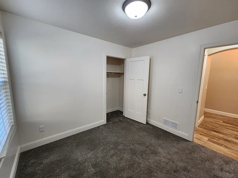 3894 E Chalet Dr — Photo 5