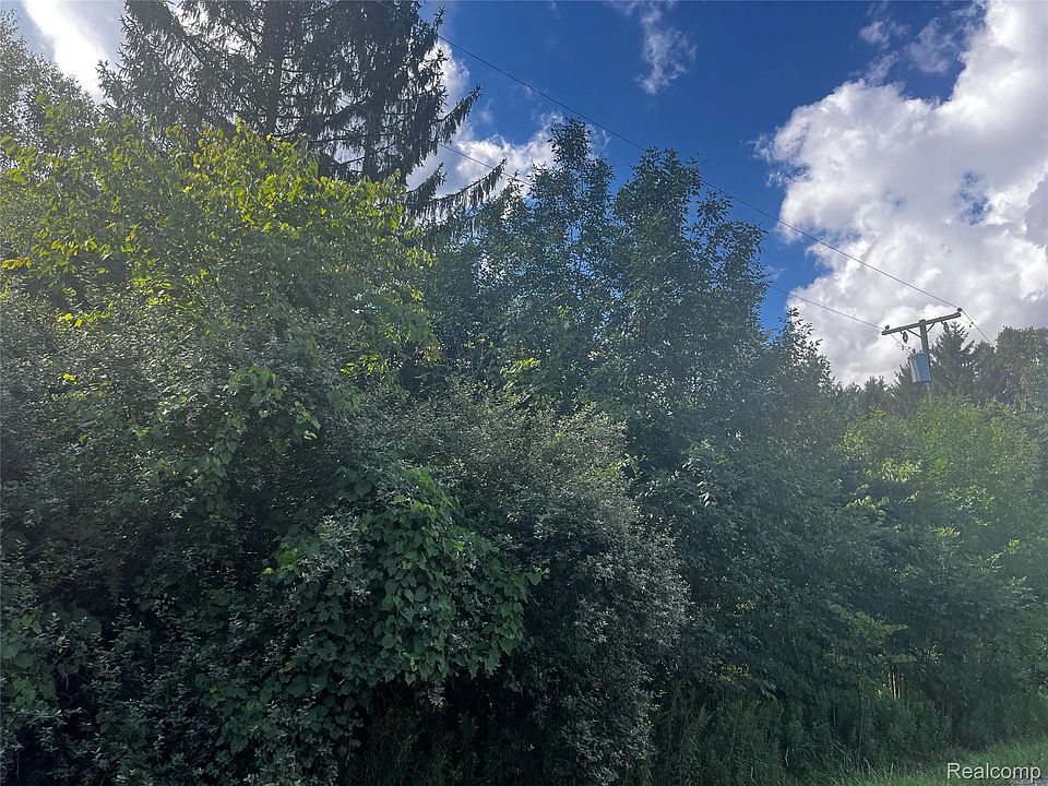 2nd image of 1 Jones Rd