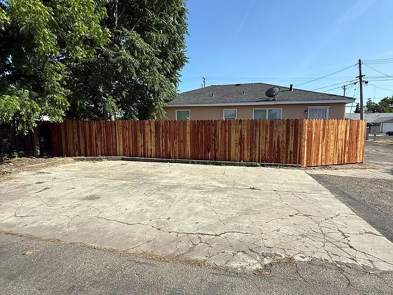 235 E Coolidge Ave — Photo 4