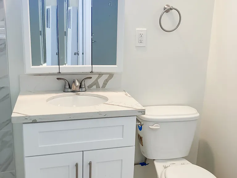 1817 Corinth Ave #5 — Photo 4