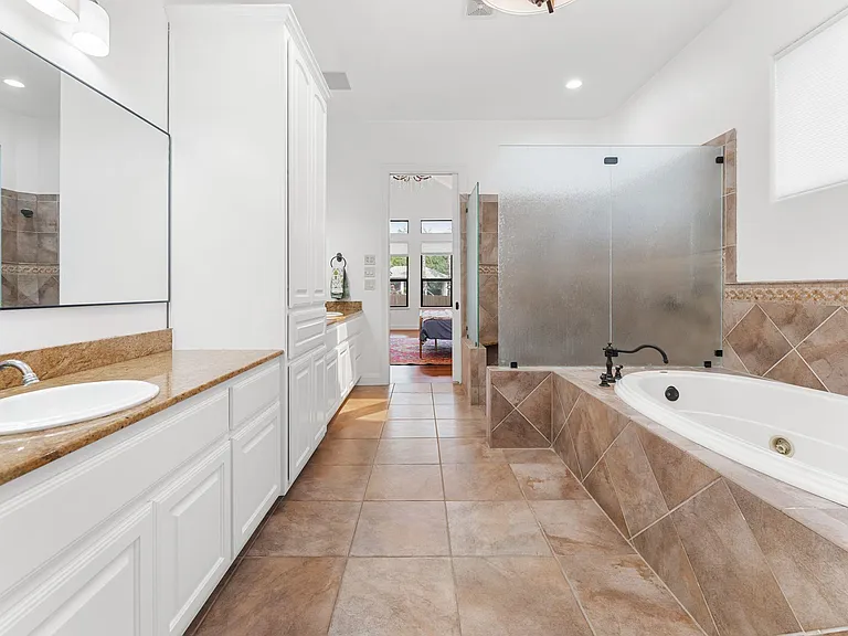 2633 Collingwood Dr — Photo 26