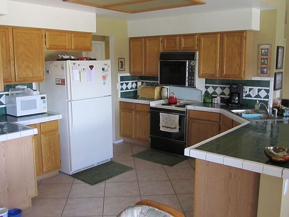 5th image of 3019 E Redwood Ln