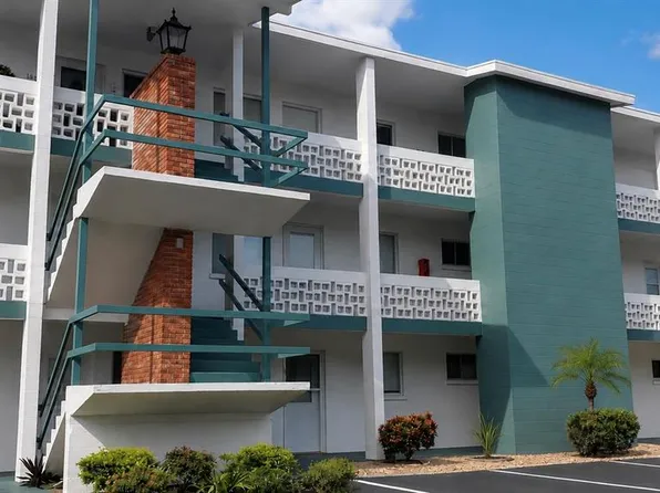 1825 Restful Dr #N22, Bradenton, FL 34207