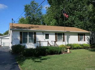 5794 Dover Rd, Lake View, NY 14085