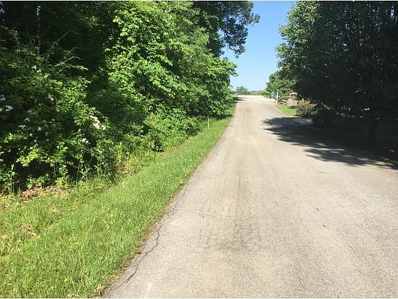 1st image of 70 Highlands Trail