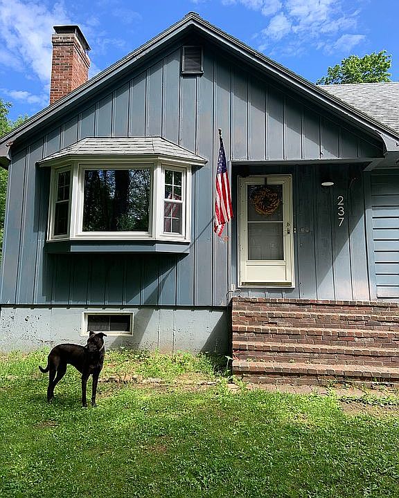 View of the front entrance