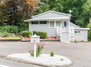 2650 Reservoir Ave, Trumbull, CT 06611