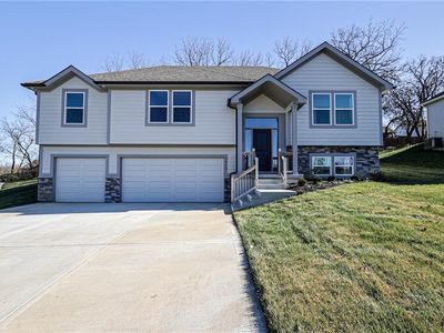 205 SW Chelmsford Dr, Blue Springs, MO, 64014