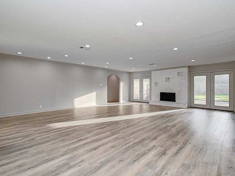1801 Benbow Way — Photo 7