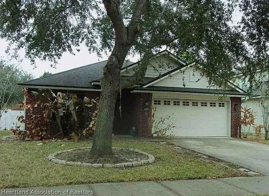 1st image of 224 Pine Arbor Cir