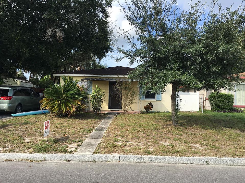 1st image of 513 W Ross Ave