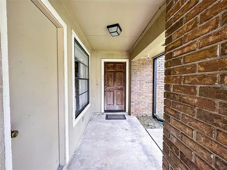 3747 Okeechobee Cir — Photo 22