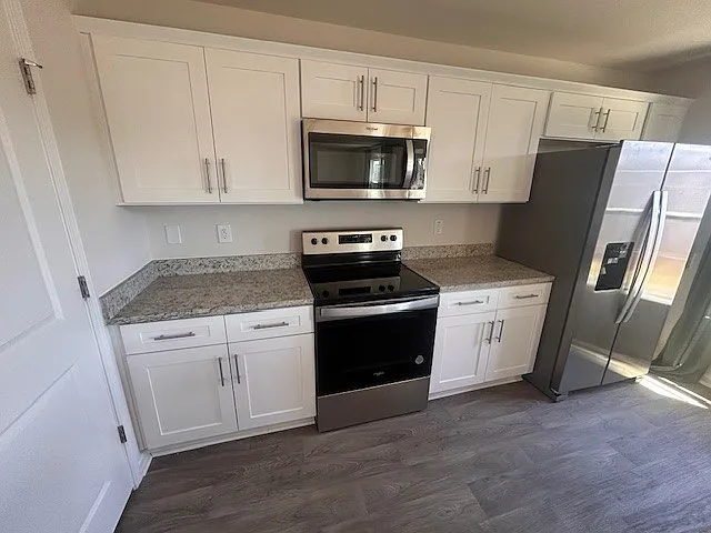 109 W Farm Loop — Photo 2