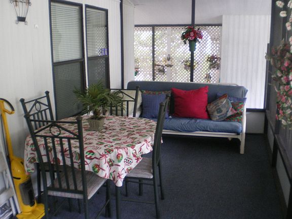 4th image of 1432 Glenwood Cir