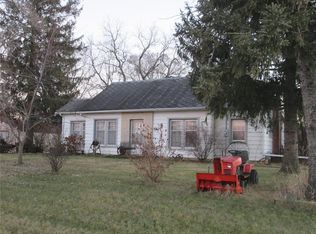 2615 33rd Ave SW, Cedar Rapids, IA 52404