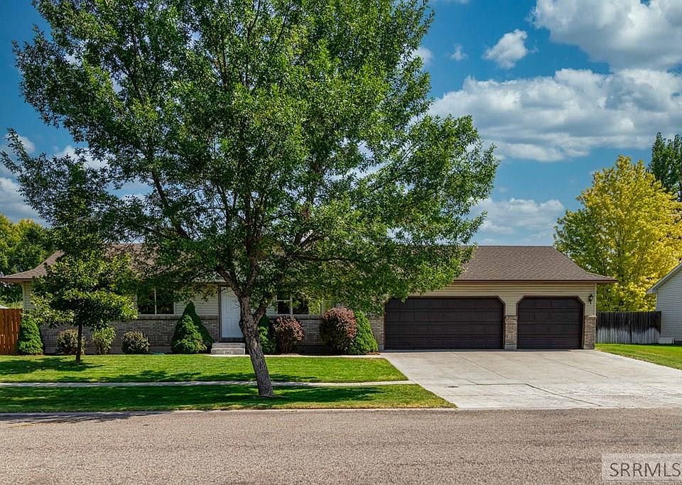 1st image of 2965 S Carolyn Ln