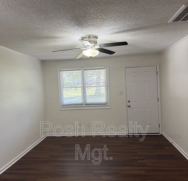 3517 Old Battleground Rd — Photo 2