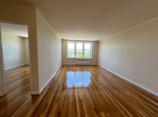3324 Parsons Blvd APT 5L, Flushing, NY 11354