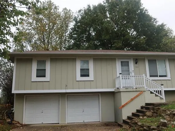 1501 SE Royal St, Oak Grove, MO 64075