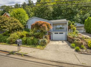 10516 SE Clinton St, Portland, OR 97266