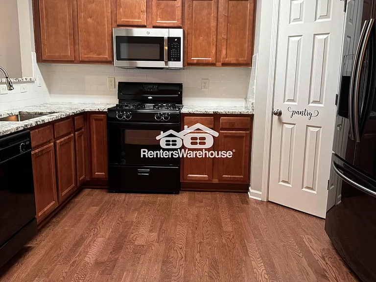 5021 Sherwood Way — Photo 4