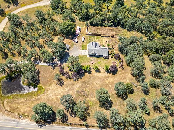 2nd image of 18255 Gas Point Rd
