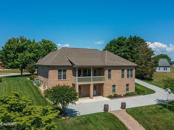 4th image of 140 Big Oak Dr
