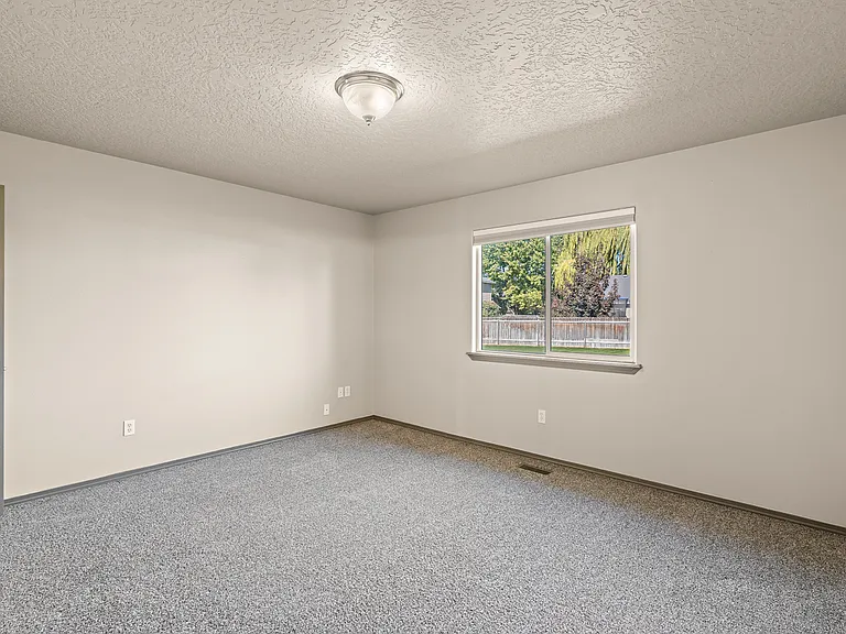 178 E Northridge Ct — Photo 27