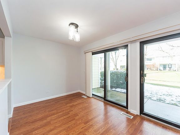 3rd image of 1054 Driftwood Ct #C1