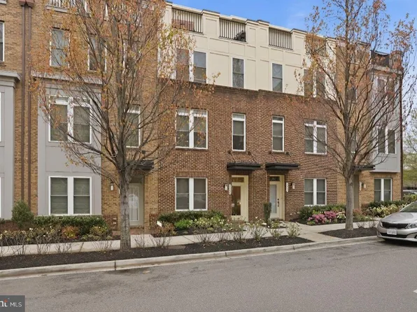 3420 11th St S, Arlington, VA 22204