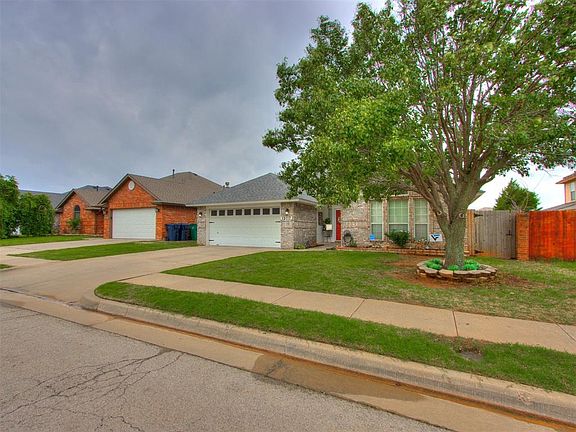 3rd image of 13117 Buckeye Ct
