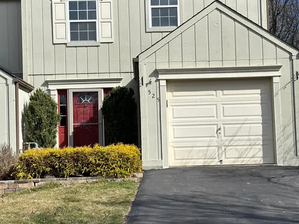 525 Brandywine Dr, Cranberry Township, PA 16066