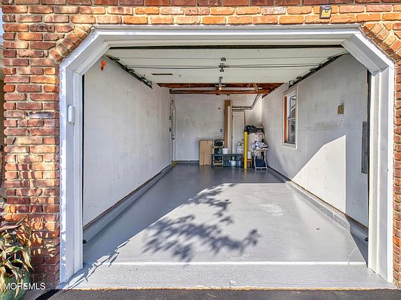 4th image of 27 Rossetti Court
