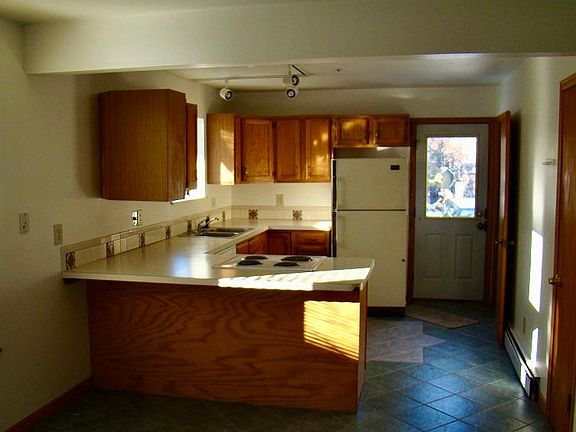3rd image of 1839 Walnut St #F