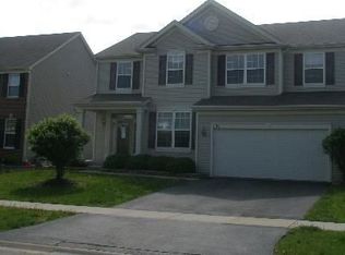 101 Boulder Dr #6, Gilberts, IL 60136