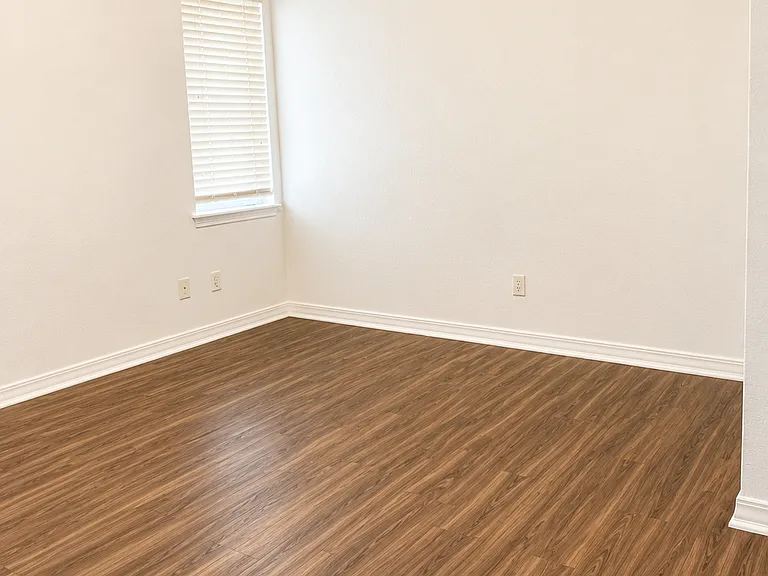119 Desoto Center Dr — Photo 7