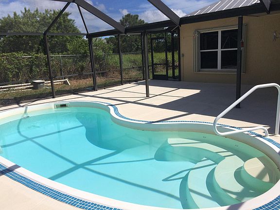 3rd image of 5844 NW Mesa Circle