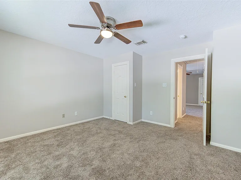 2935 Apple Forest Ct — Photo 31
