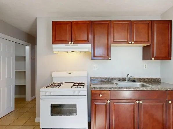 108 Meridian St #3, Boston, MA 02128