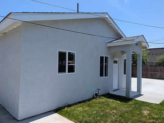 4th image of 764 S Caswell St #1