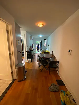 Rented by Delmark Realty LLC | media 39