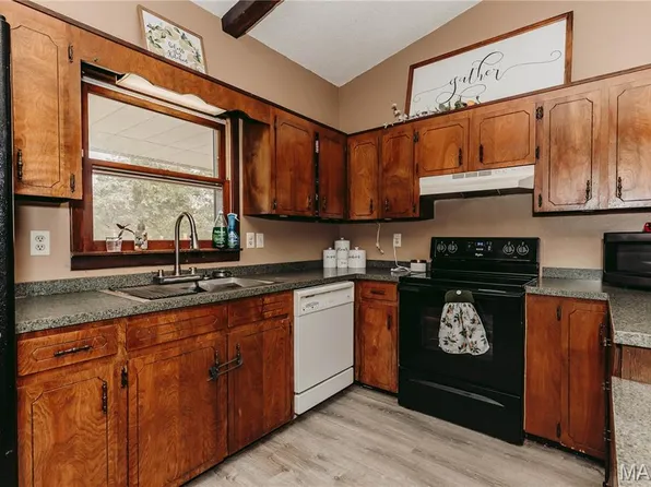 12190 Highway 28, Dixon, MO 65459
